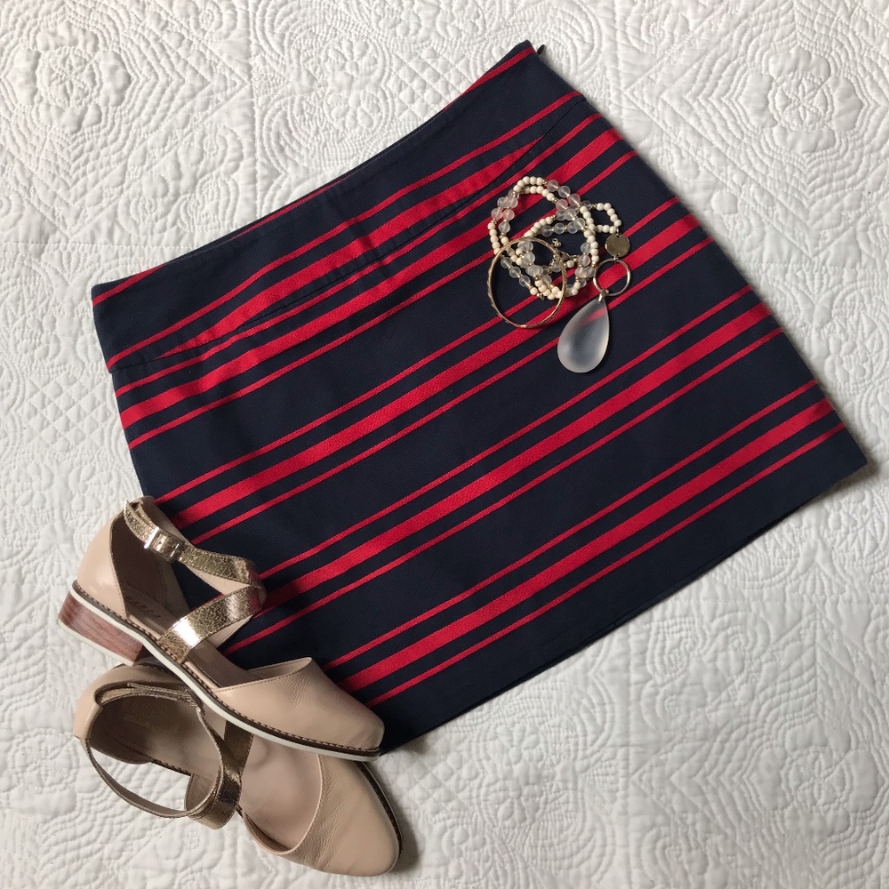 ❤️ Ann Taylor Loft Striped Mini Skirt